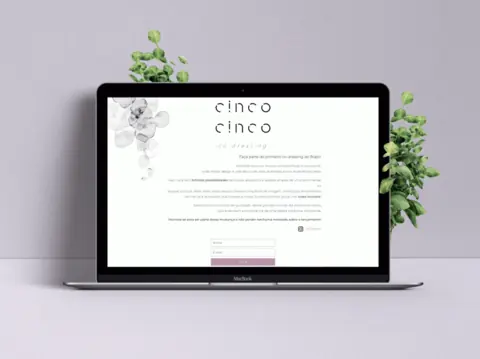 Cinco Cinco co-dressing